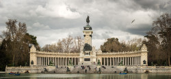 Imagen lago El Retiro y Monumento a Alfonso XII de Madrid nº02